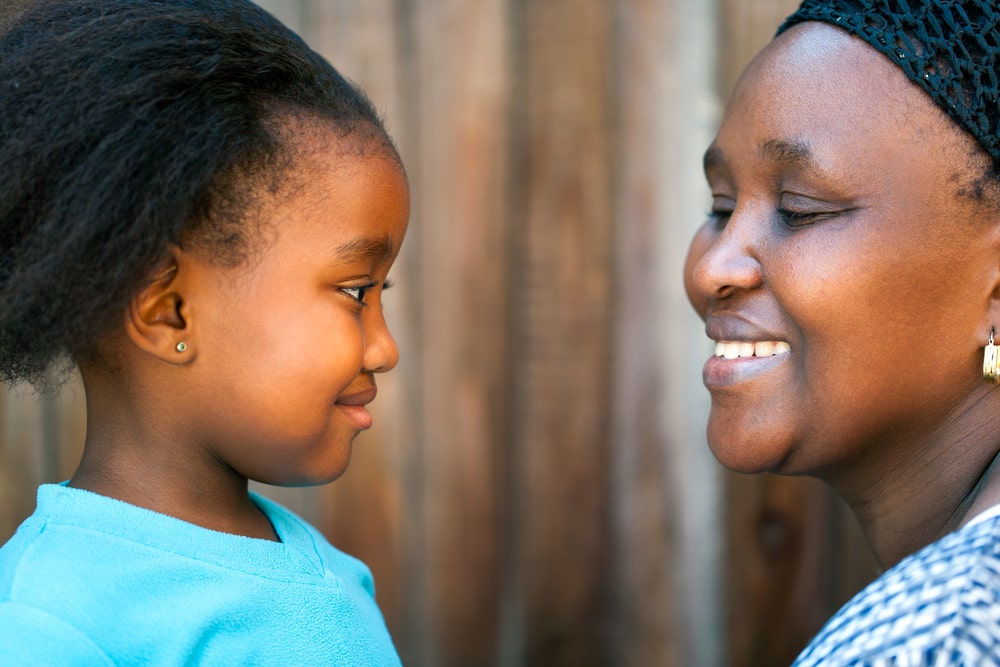 Aider les Femmes à Être Autonomes : L’Impact Transformateur sur les Enfants